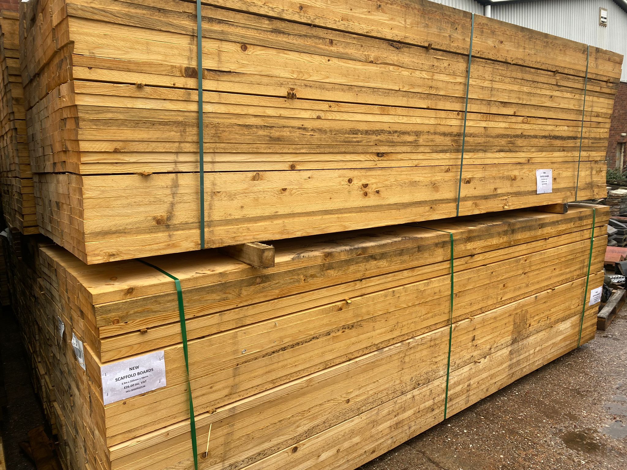 NEW Unbanded Scaffold Boards Grade "A" delivery available 
